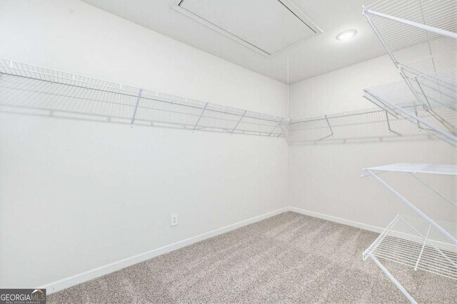 Building Photo - 7768 Richmond Trl