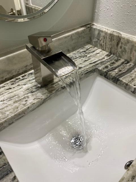 Building Photo - 1212 Vista Oaks Cir NE