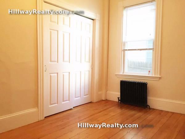 Building Photo - 51 Custer St