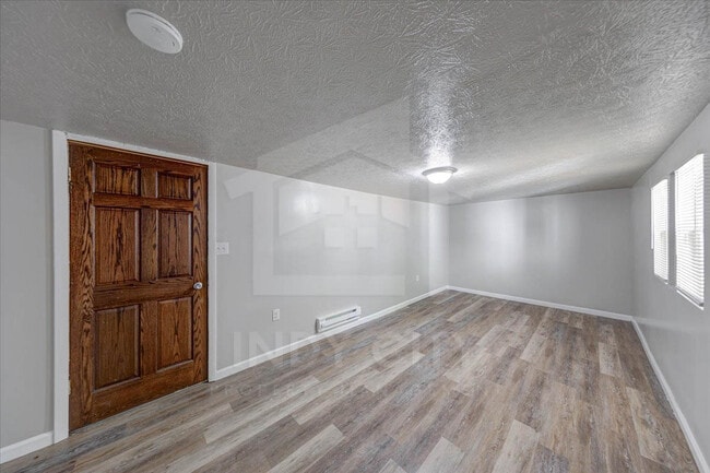 Building Photo - 3224 Welch Dr