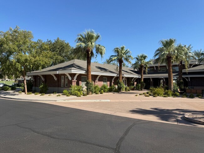 Building Photo - 16594 W Pedro Ln