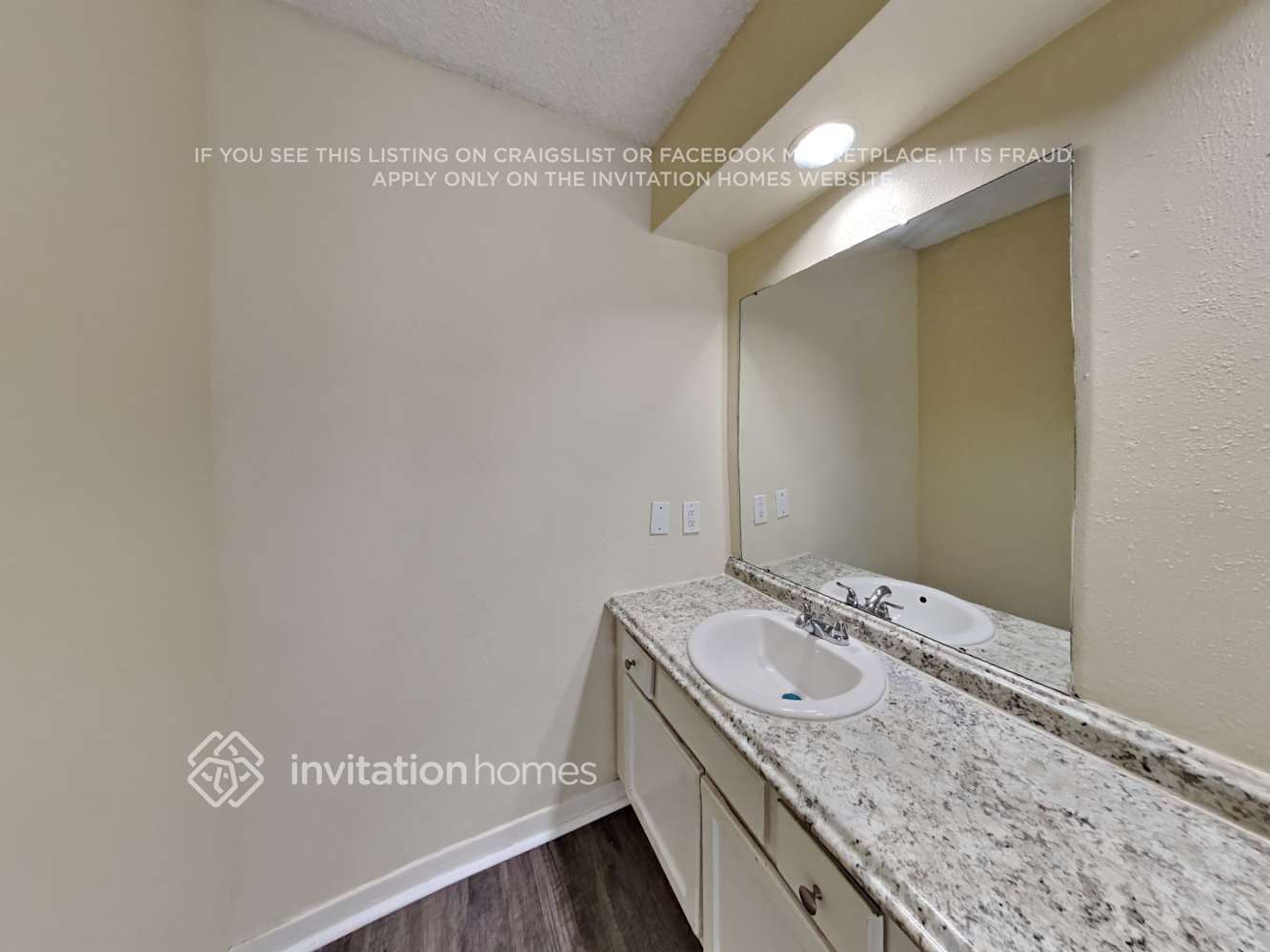 Building Photo - 11911 N Youngwood Ln