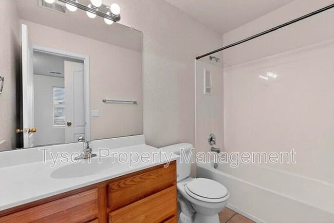 Building Photo - 6520 Los Pueblos Pl NW