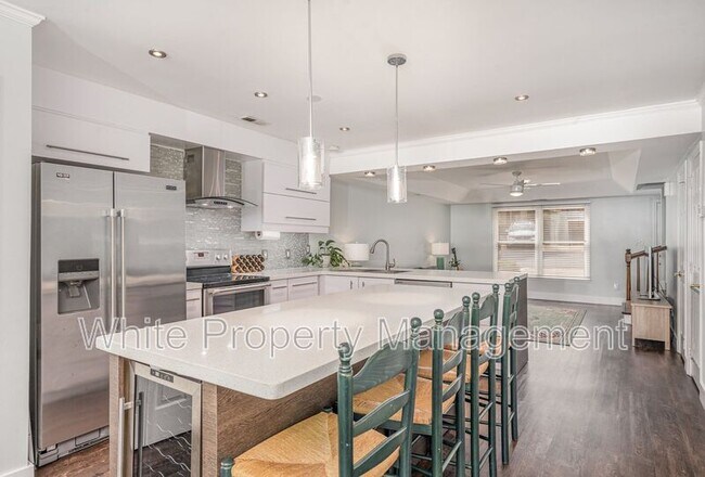 Primary Photo - 112 Ashbrooke Dr