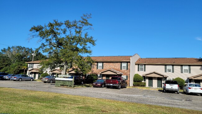 Building Photo - 1940 6th St