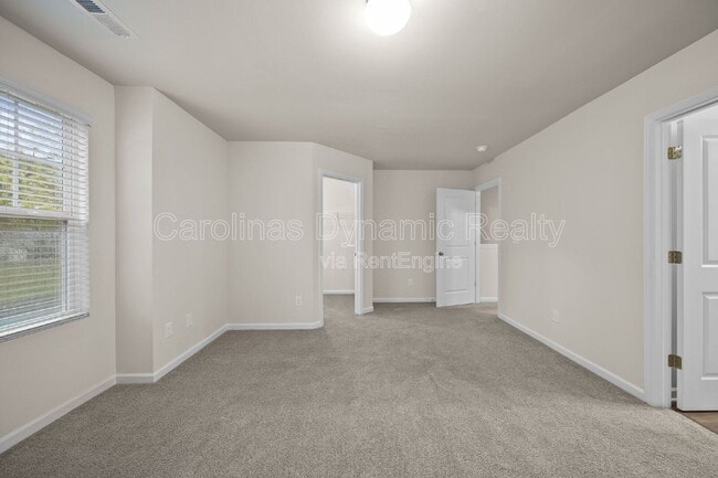 Building Photo - 711 Lackey St