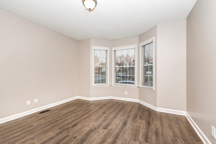 Building Photo - 2941 Split Oak Trail