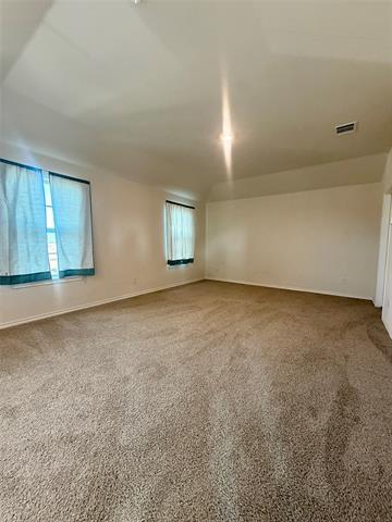 Building Photo - 916 Country Rd