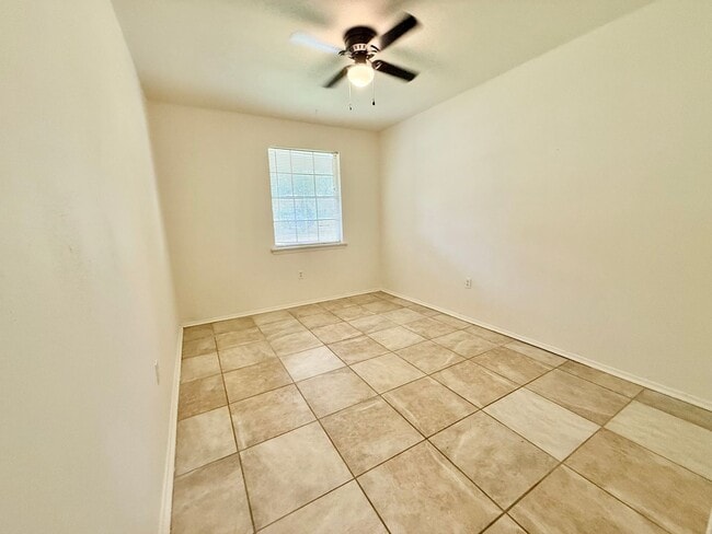 Building Photo - Home for Lease