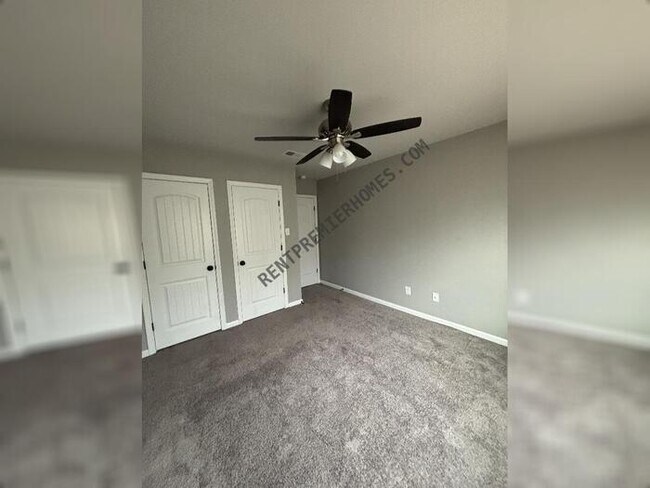 Building Photo - 50 Buena Vis Dr