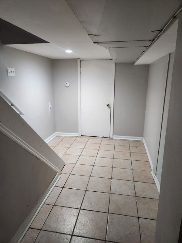 Building Photo - 404 Rosehill Pl