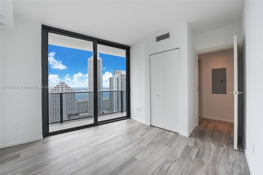 Building Photo - 801 S Miami Ave