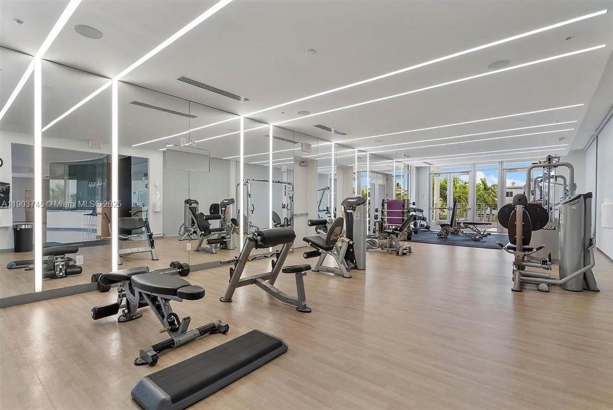 Building Photo - 6611 NW 102nd Path