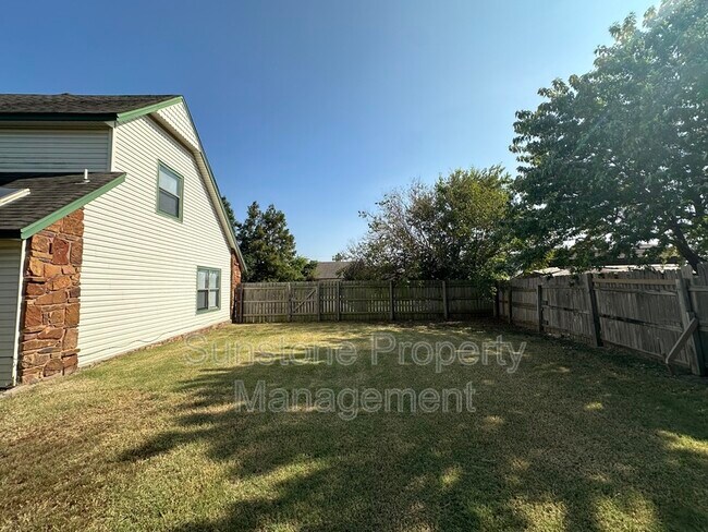 Building Photo - 12303 E 87th St N