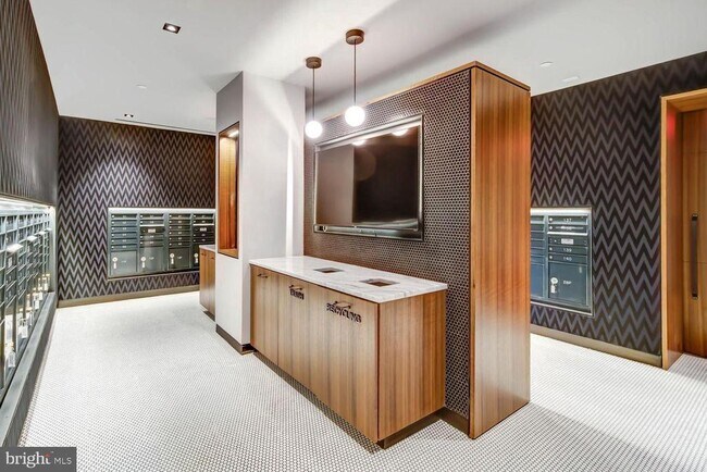 Building Photo - 1625 Eckington Pl NE