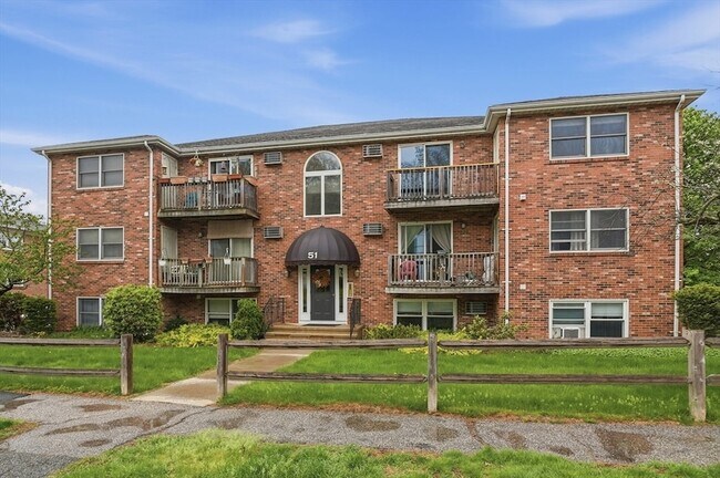 Building Photo - 51 Alvarado Ave