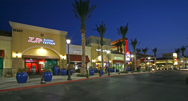 Building Photo - 5 bed home in RiverBend community, Eastvale schools