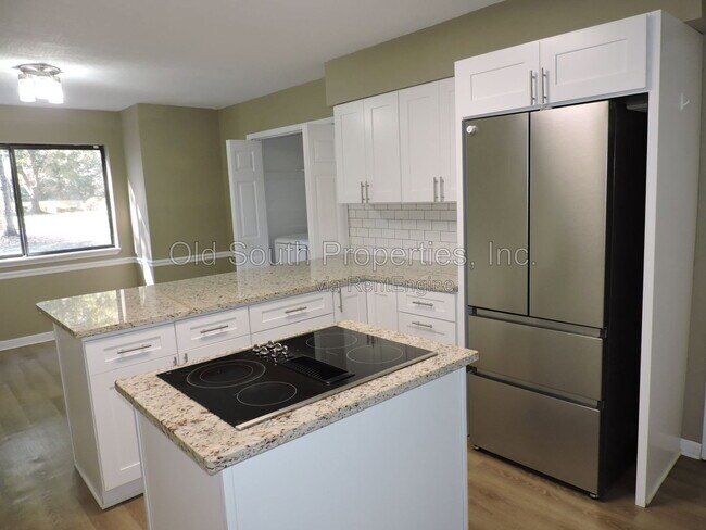 Building Photo - 654 Timber Ridge Rd