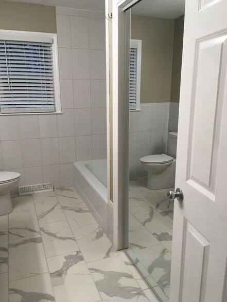 Building Photo - 510 Short St