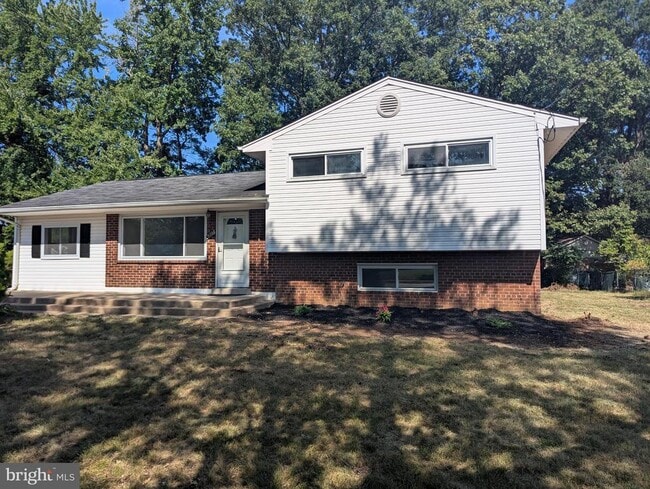 Primary Photo - 6327 Willowood Ln