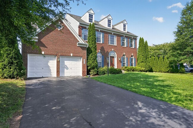 Building Photo - 44331 Apache Cir