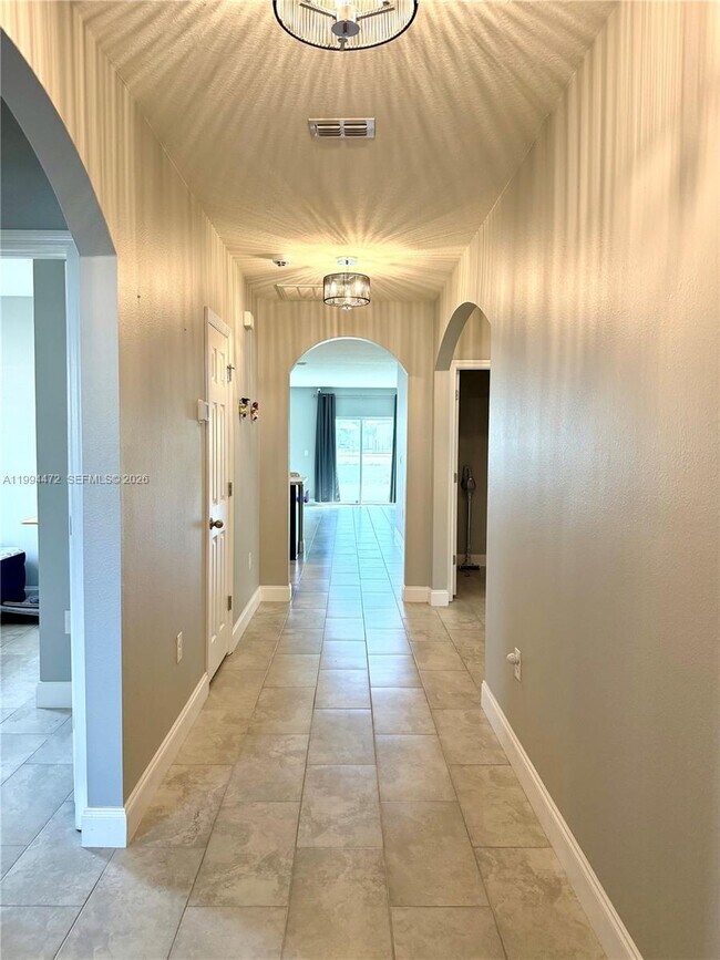 Building Photo - 8649 Cobblestone Dr