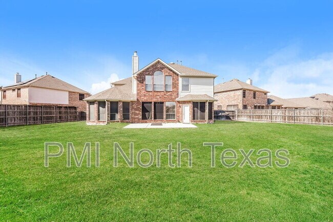 Building Photo - 2541 Indian Hills Dr