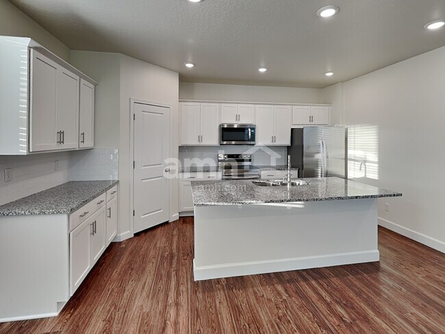 Building Photo - 5966 Verdigris Dr