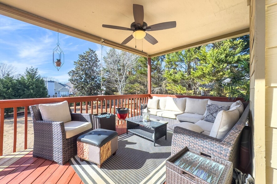 Primary Photo - 530 Waterford Dr