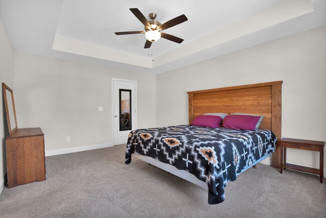 Building Photo - 245 Lonesome Glory Dr