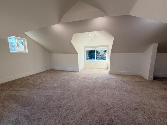 Building Photo - 17775 SW Alexander St