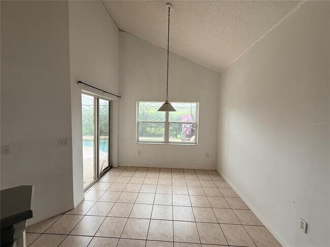Building Photo - 2918 Blooming Alamanda Loop