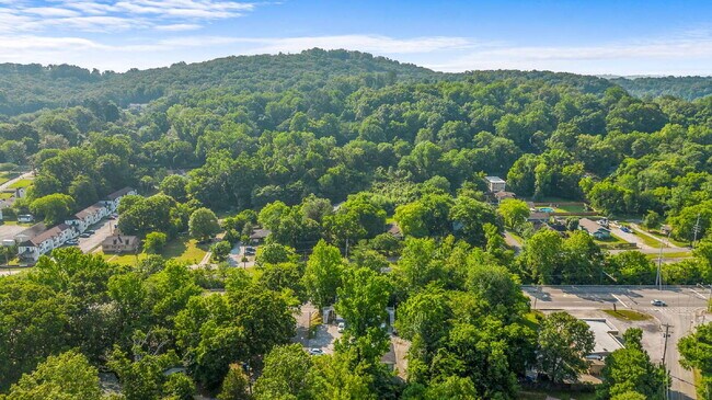 Building Photo - 105 P' Poole Ave #101: Red Bank 1Bed/1Bath Apartment w/ Laundry Units, Central AC, and Granite Co...