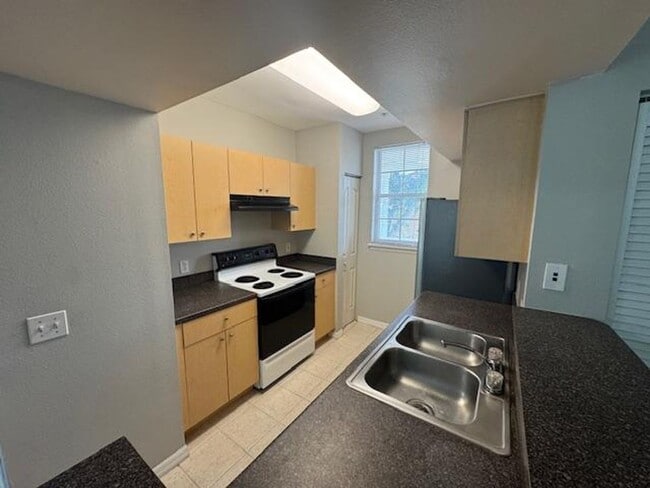 Building Photo - 1 Bed 1 Bath Town-home In Siena Celebration