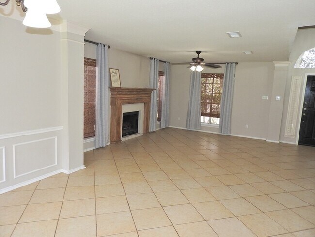 Building Photo - 4427 Wavertree Dr