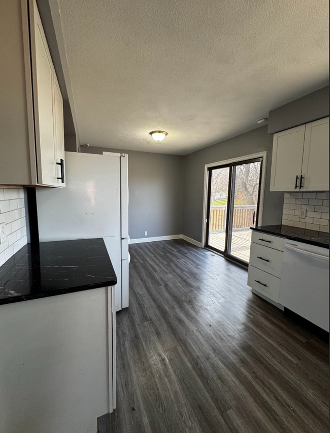 Building Photo - 4112 N 84th St