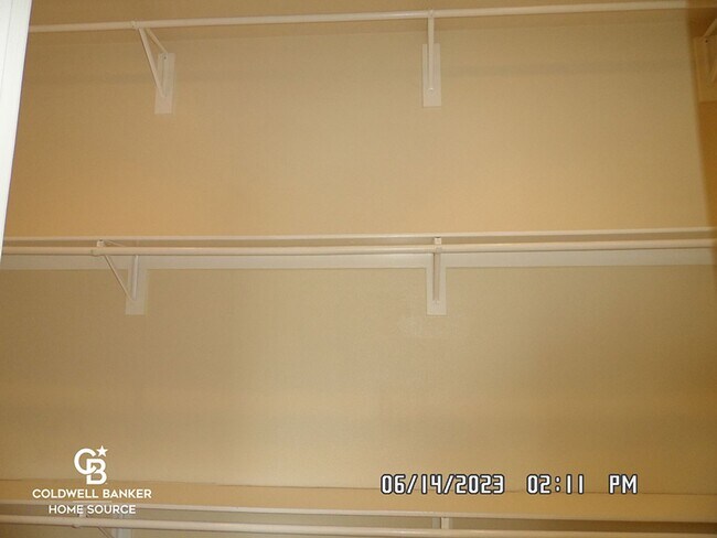 Building Photo - Sun City 55+ Gated Community, Golf Course, Clubhouse, 2 Bedroom, 2.5 Bathrooms, 2.5 Car Garage, 2...