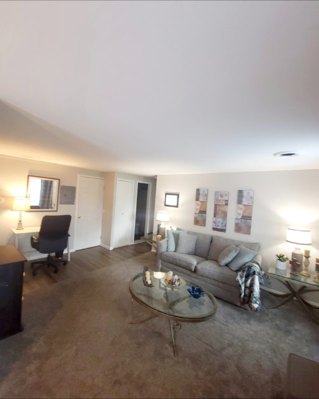 Building Photo - 21771 Hidden Rivers Dr N