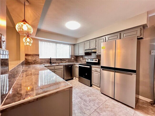 Building Photo - 13819 Wickersham Ln