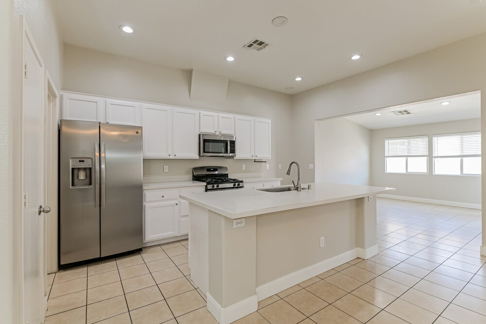 Building Photo - 3394 Wasatch Cedars St