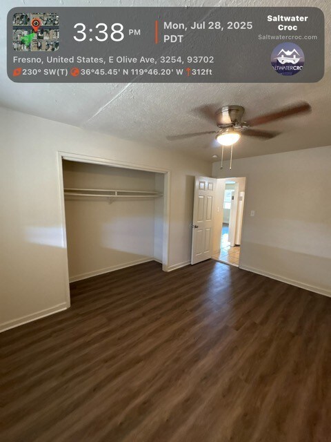 Building Photo - 3254 E Olive Ave