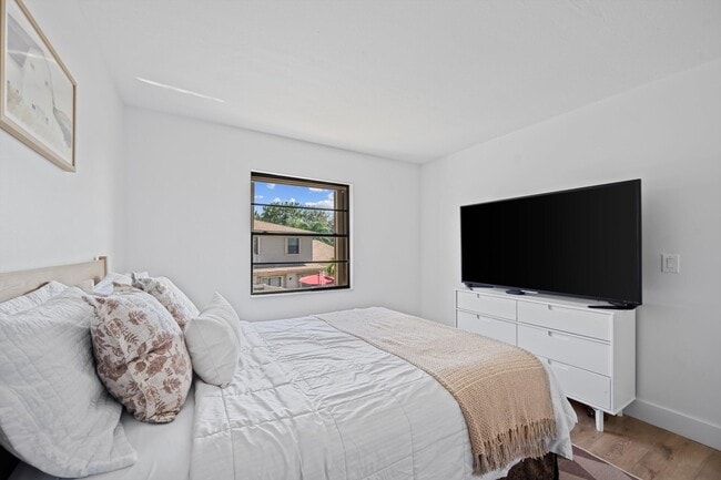 Building Photo - 4451 Willow Pond Rd