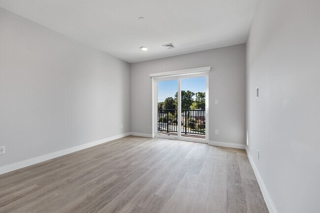 Building Photo - 59 Mill St