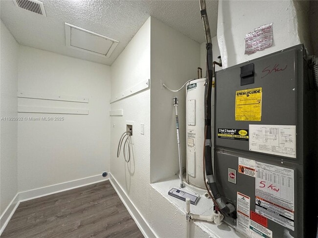 Building Photo - 108 NW 1st St