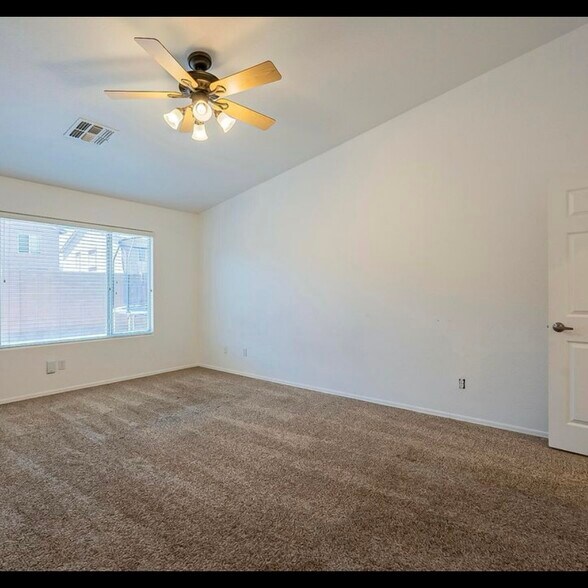 Building Photo - 17531 W Caribbean Ln