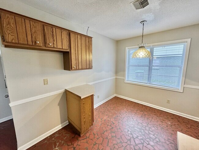 Building Photo - 5129 Kittie Lee Ln