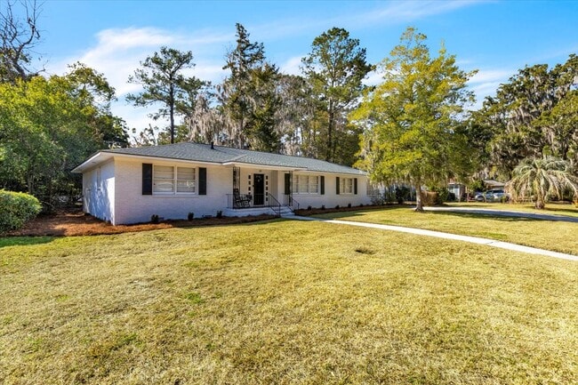 Building Photo - 317 Kensington Dr