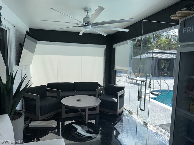 Building Photo - 3417 31st St W