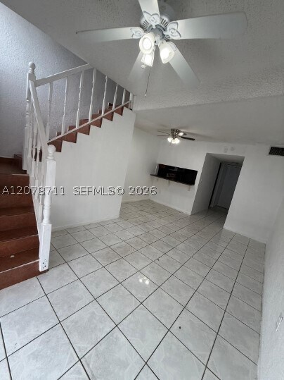 Building Photo - 1305 W 46th St