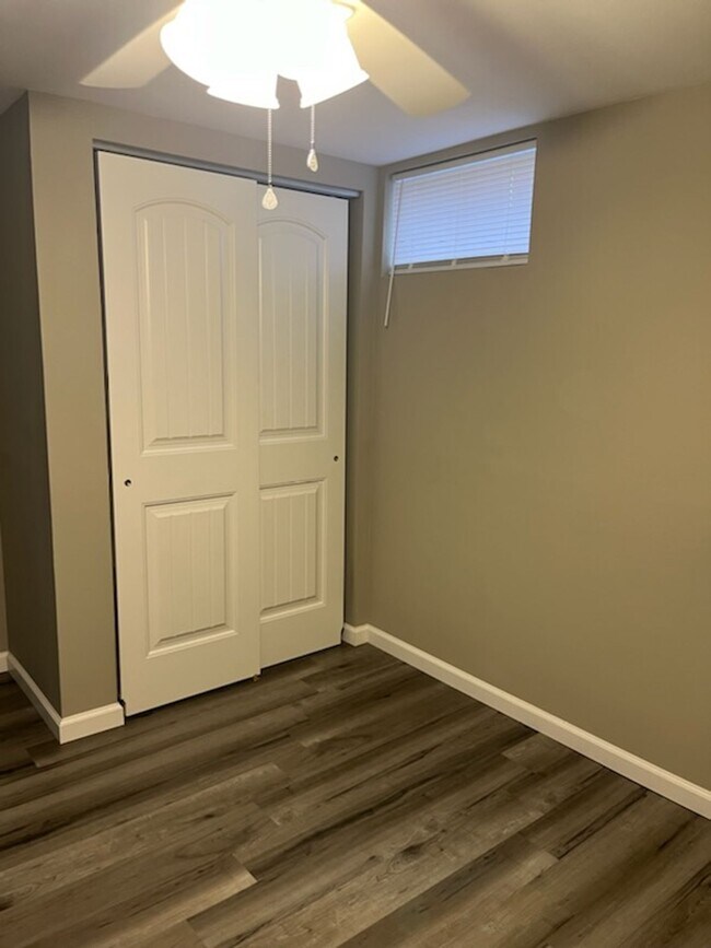 Building Photo - 740 W Wood St